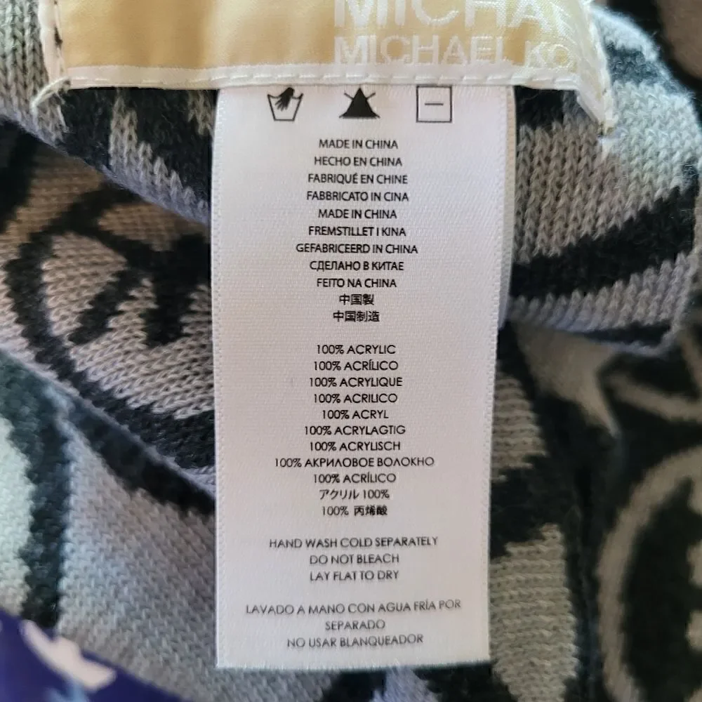 Michael kors reversible scarf and matching hat